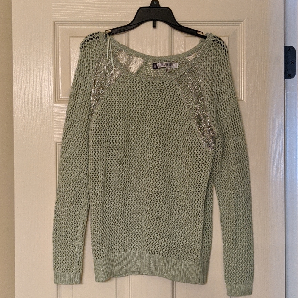 Mint seater with sheer side